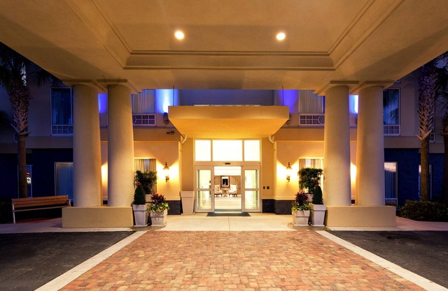 Holiday Inn Express Hotel and Suites Arcadia by IHG