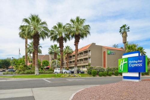 Holiday Inn Express Palm Desert by IHG