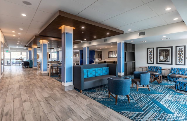 Holiday Inn Express & Suites Gainesville - Lake Lanier Area by IHG