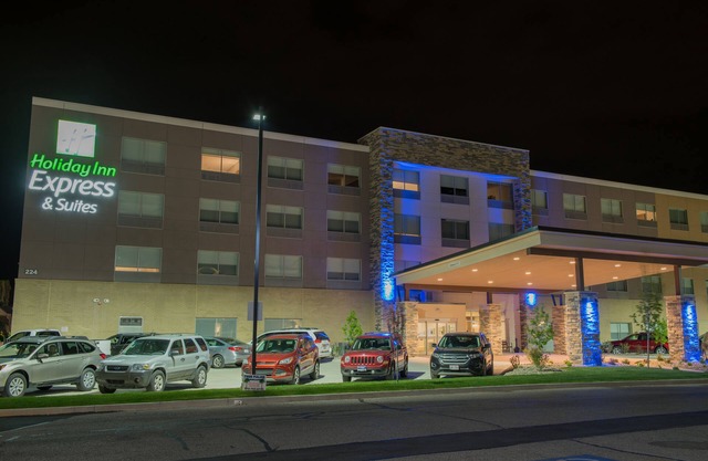 Holiday Inn Express & Suites Mishawaka - South Bend by IHG