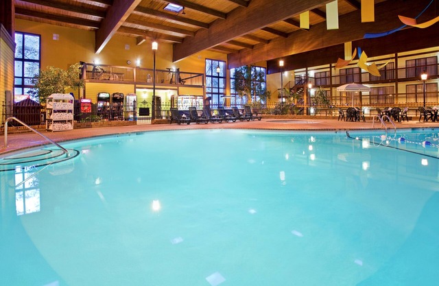 Holiday Inn St. Louis West Six Flags by IHG