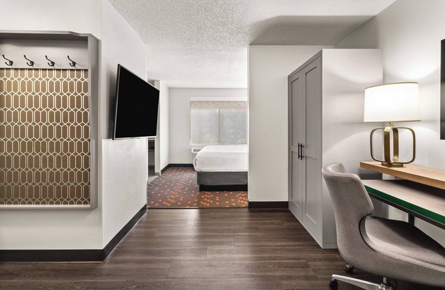 Holiday Inn & Suites Bothell by IHG