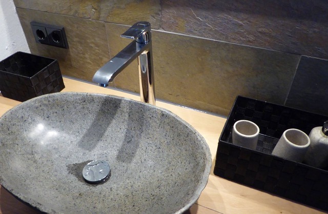 Holidays in resin and thereby combine comfort with modernity and luxury.