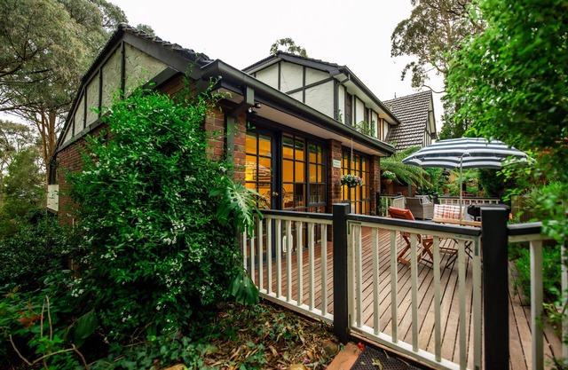 Holly Lodge