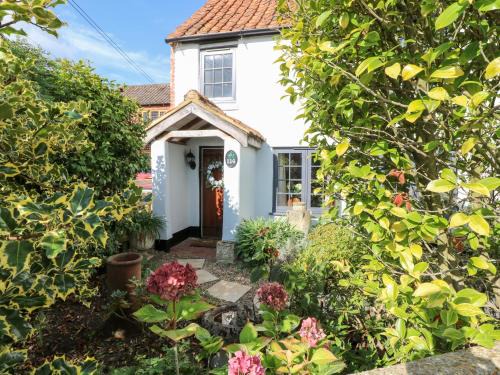 Hollyhedge Cottage