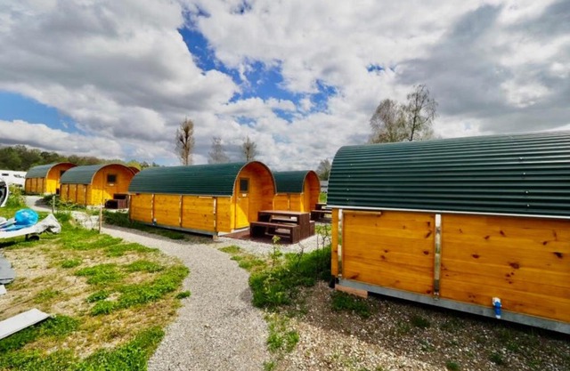 Holzhütte J23 klein