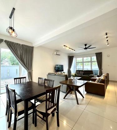 Hom Villa 5rm 12-22 pax Wifi Netflix BBQ SteamBoat Games Beach Water Park