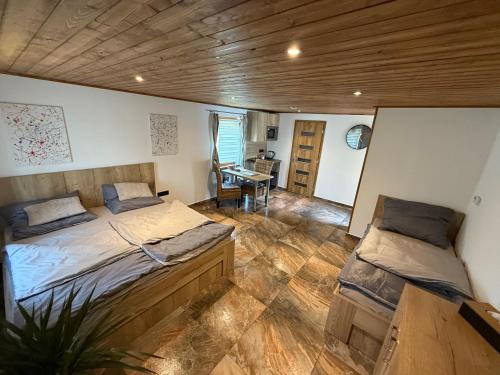 Home1