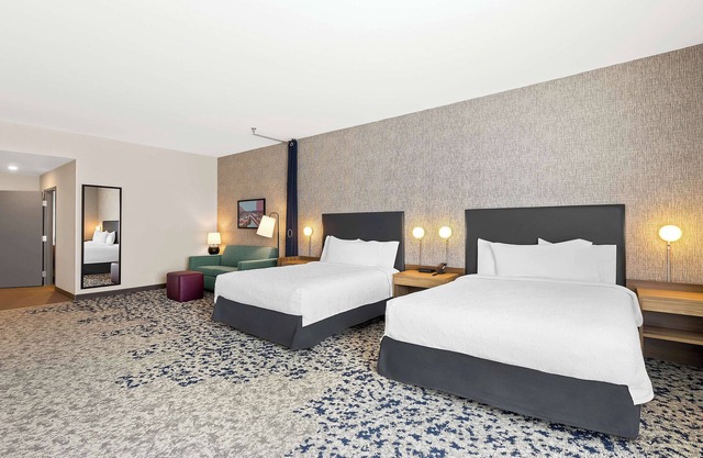 Home2 Suites By Hilton Hendersonville