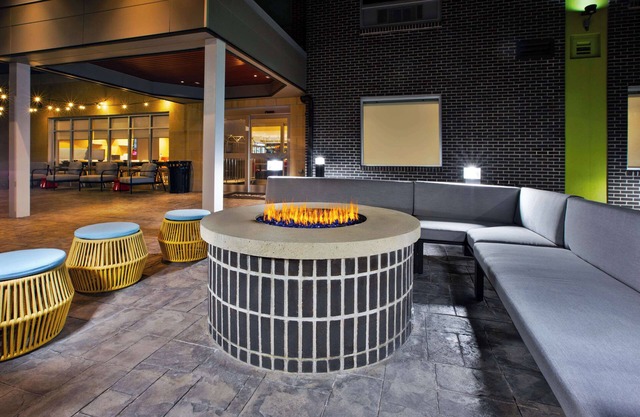 Home2 Suites By Hilton Grand Rapids Northeast