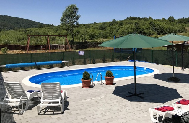 Homerez - Appartement 15 km away from the slopes for 2 ppl. with shared pool