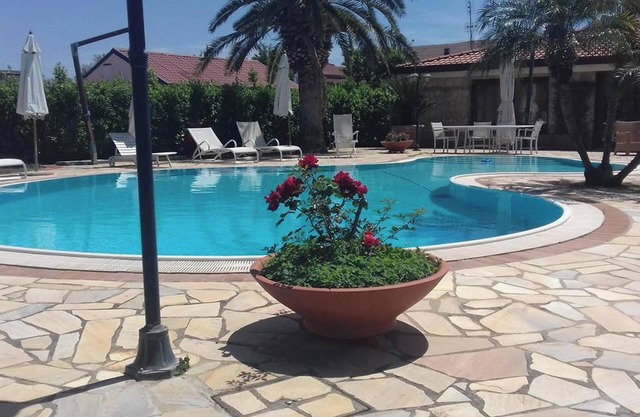Homerez - Charming apartment with pool in Lago