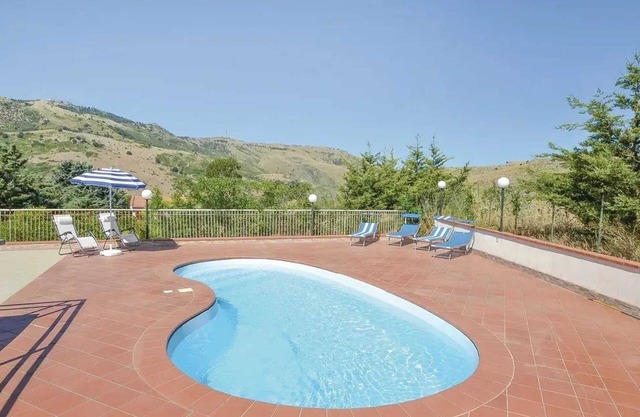 Homerez - Charming Villa in Monreale with Private Pool