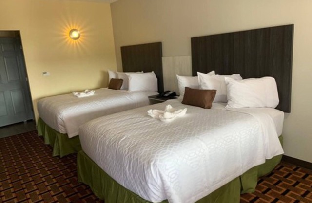 HomeStay Inn & Suites Edinburg