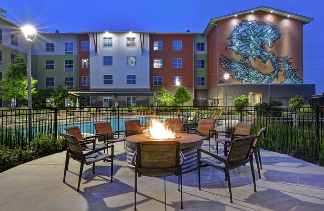 Homewood Suites by Hilton TechRidge Parmer @ I-35