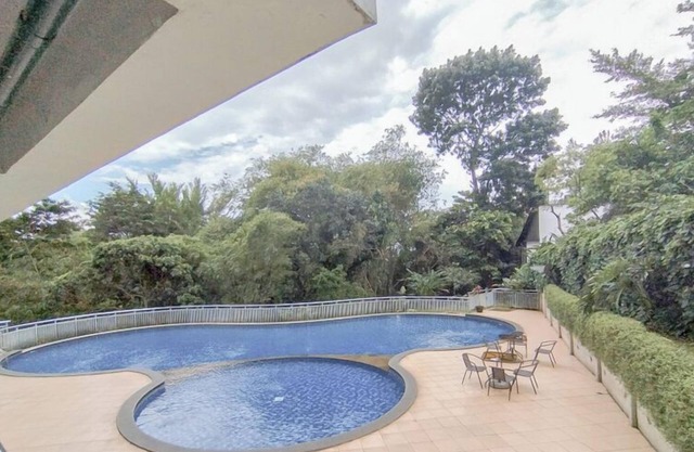 Homey and Comfortable 1BR Apartment at Dago Suites
