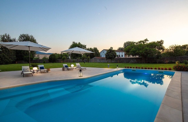 HONEYMOON LEONOR VILLA in bike distance from Lucca