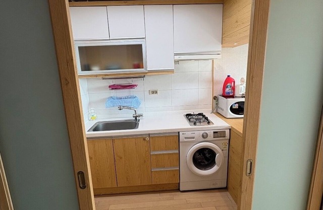 Hongdae/Sinchon city-view apartment