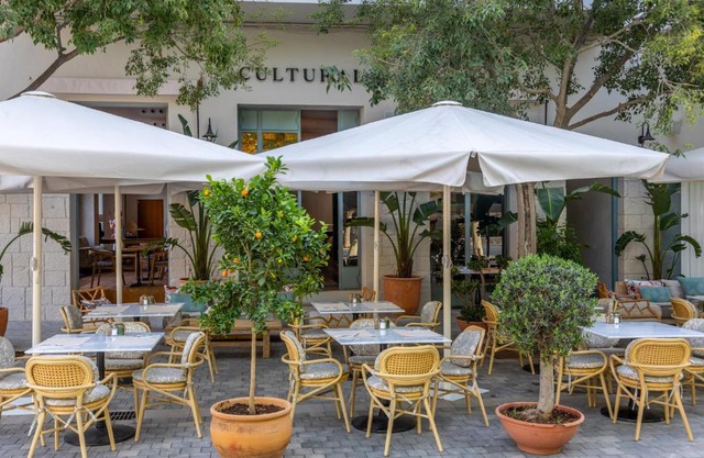 Hoposa Cultural Boutique