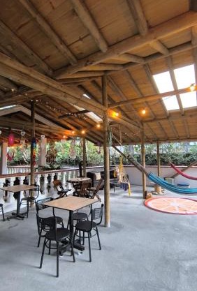 Hostal Servus Pizzeria café