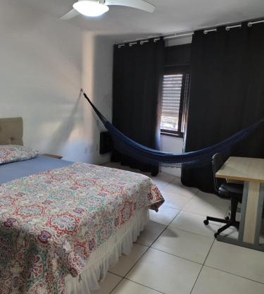 Hostap de frente com sacada