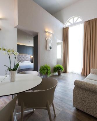 Hotel Al Campanile - Luxury Suites & Apartments