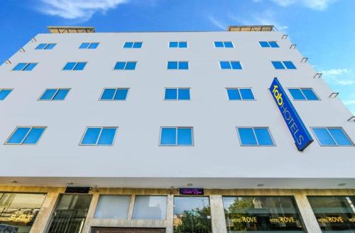 Hotel Atithi Plaza Near TERMINAL 3 Delhi Airport With Free Airport Pickup