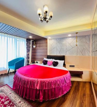 Hotel Broadway Boutique Mall Road Darjeeling - Spacious Room with Luxury Quality - Excellent Customer Experience