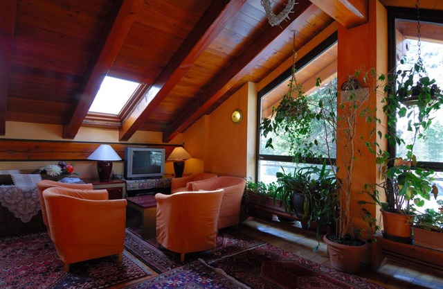 Hotel Bucaneve