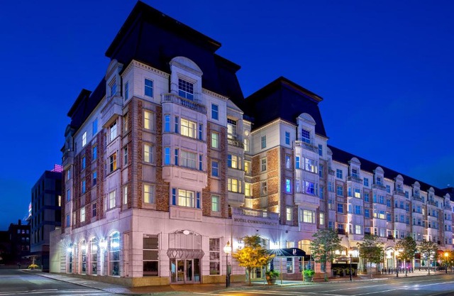 Hotel Commonwealth
