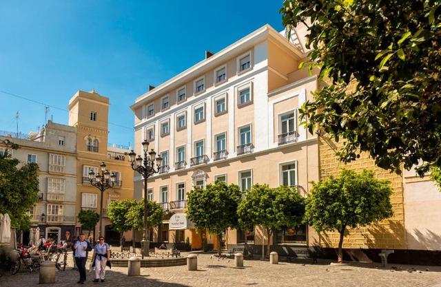 Hotel de Francia y París