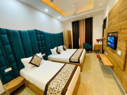 Hotel Dream Town By Cozy Hotels & Resorts