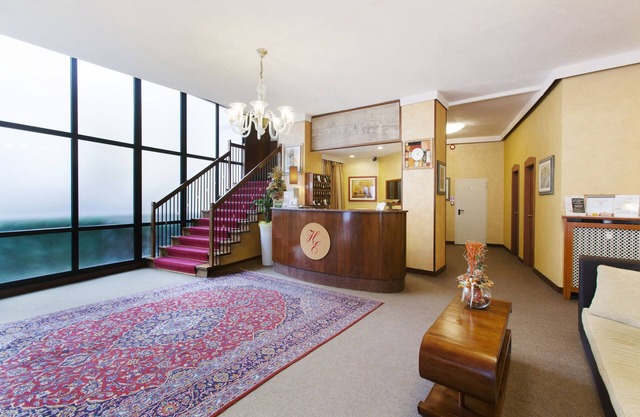 Hotel Excelsior