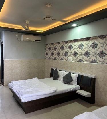Hotel Gokul