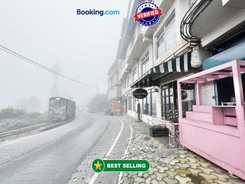 HOTEL HI-DE STAY ! DARJEELING hotel-with-mountain-view Spacious-Room-with-wi-fi-and-Parking-availability - 2