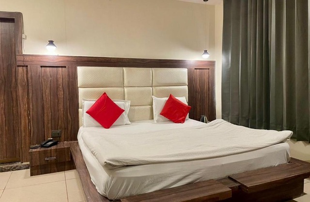 Hotel Himgiri Pakki Daki