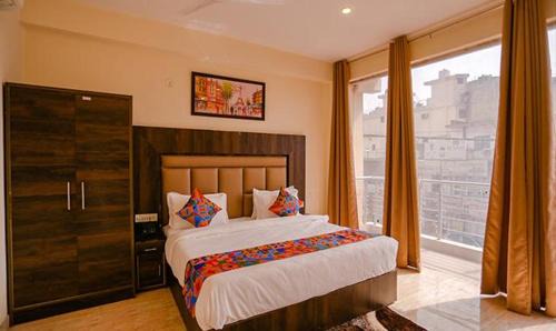 Hotel Kiara - Free Airport Drop Delhi Airport