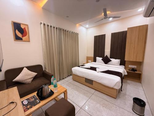 Hotel Kusum Kunj