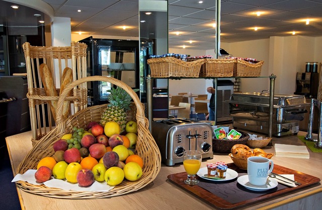 Hotel Kyriad Nemours