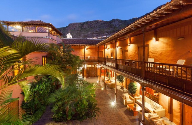 Hotel LIVVO La Quinta Roja