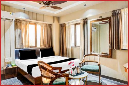 Hotel Neelam ! Raz Nainital - Near Naini Lake And Mall Road - Budget Friendly Hotel with Wifi - Room Service and Excellent Customer Service Awarded - Book Now