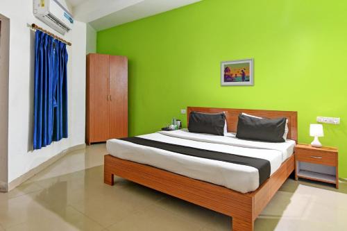 Hotel O Home Elite Stay Near Shri Shri Shiridi Sai Mandir