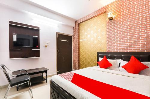 Hotel O Hudco Grand