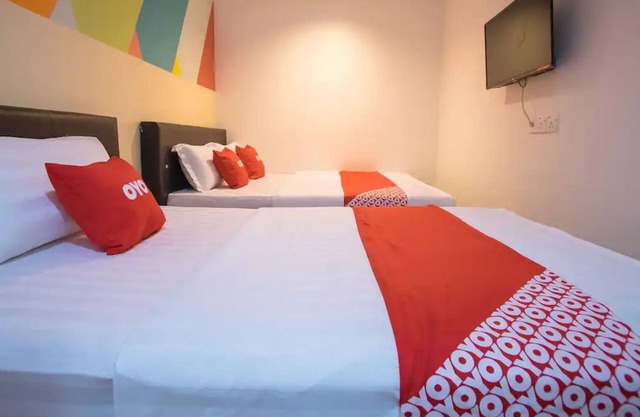 Hotel O Taj (seksyen 13)