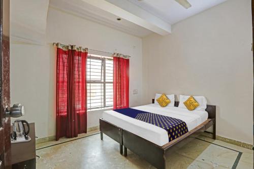 Hotel O Vishu Moni Residency