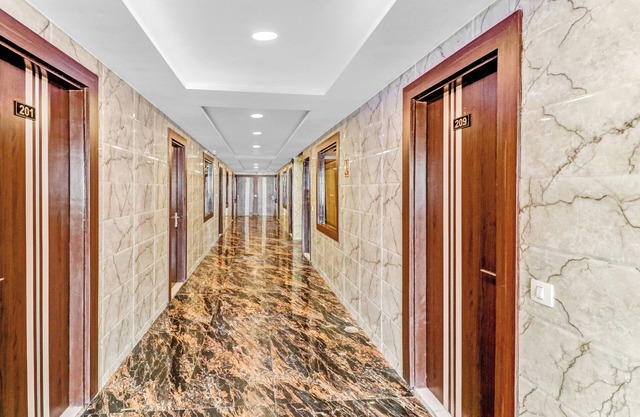 Hotel Royal Residency Near ISBT Mohali
