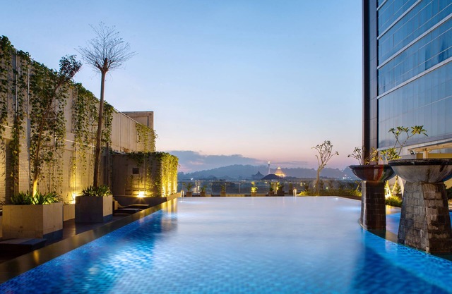 Hotel Santika Gresik
