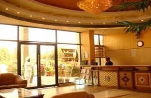 Hotel Shiraaz 1