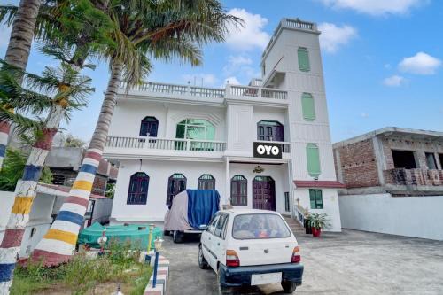 HOTEL SHIV TRIPTI AND BANQUET HALL