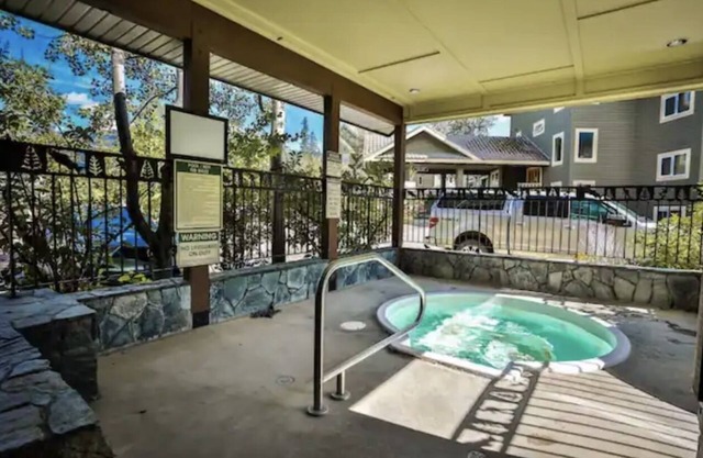 Hotel-Style Studio Suite | Hot Tub | Sauna | BBQ
